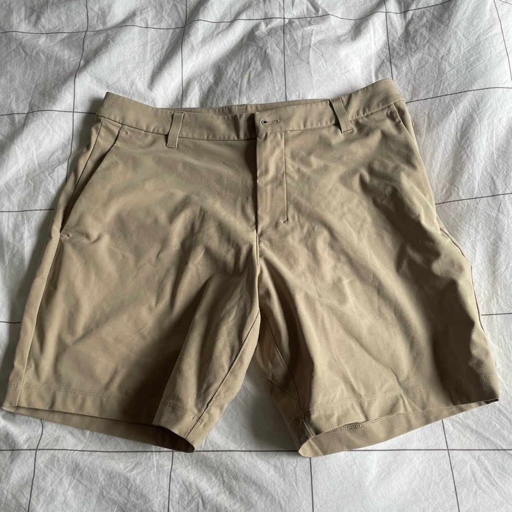 Lululemon Commission short
